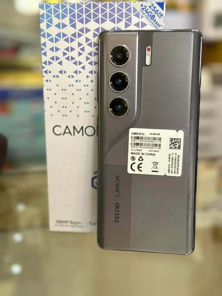 TECNO CAMON 40 Pro - 256Go + 24GB RAM - Neuf (Scellé)